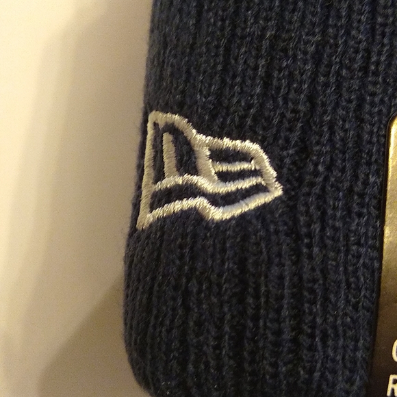 NFL beanie hat - Picture 6 of 8